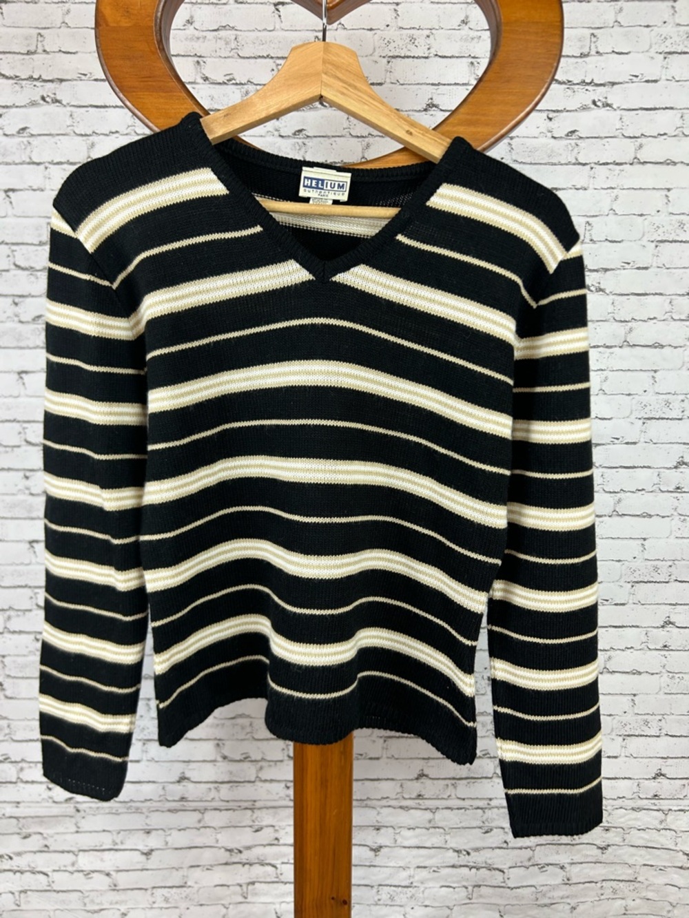 Helium | Black & Cream Striped V-Neck Sweater size L